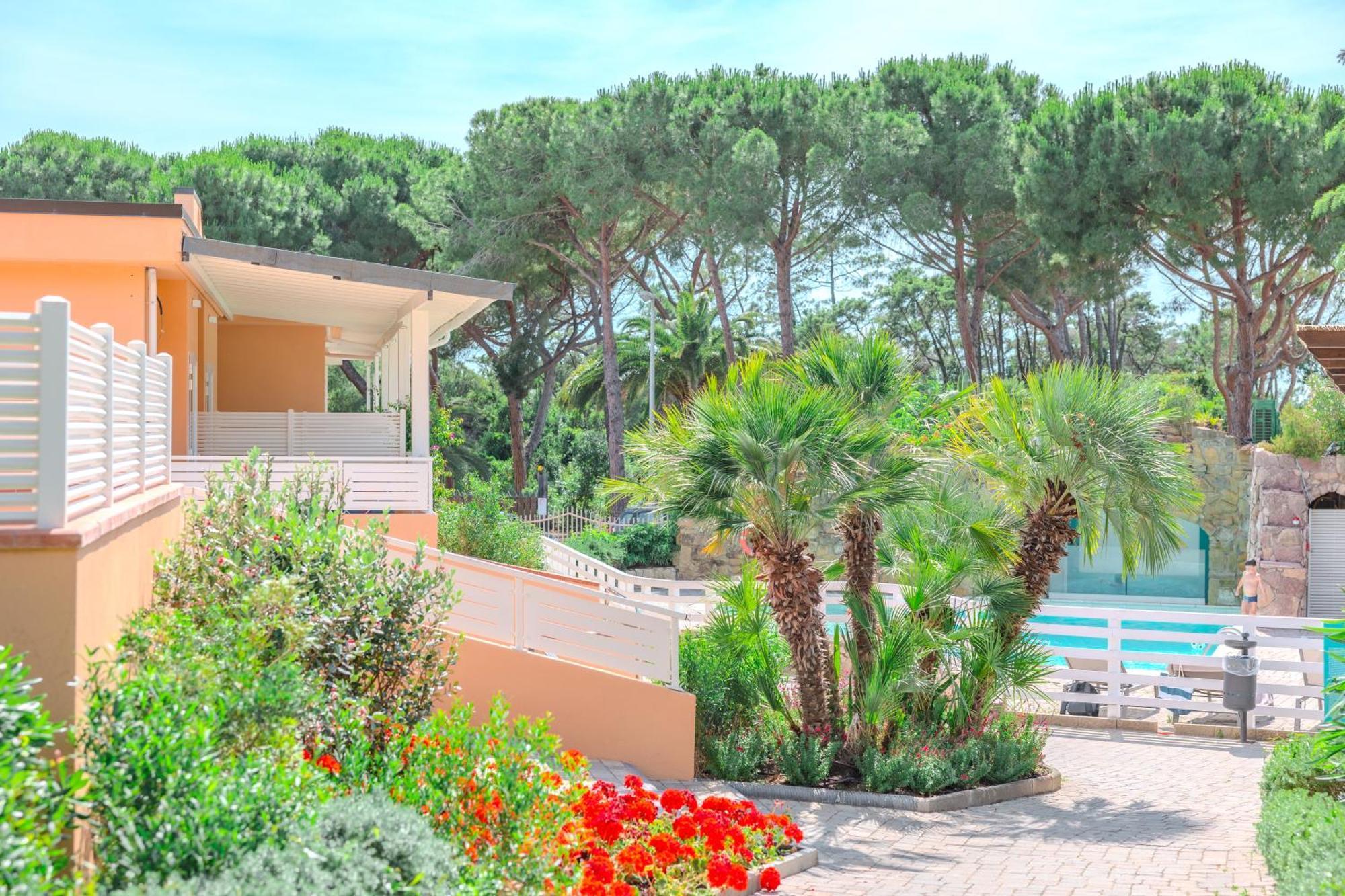 Tuscany Hotel Alle Dune Марина-ди- Кастаньето Экстерьер фото